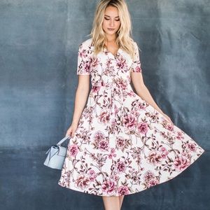 Brand new Jessakae midi dress with pockets!